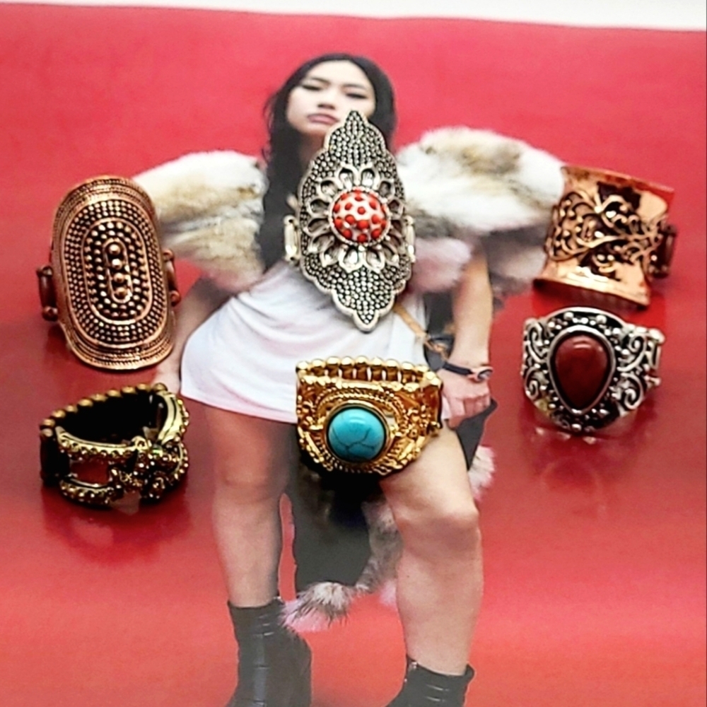 NWT Set of Six 6 Boho Stretch Rings